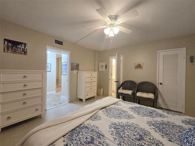 1161 Hillsboro Mile 506, Hillsboro Beach, FL 33062