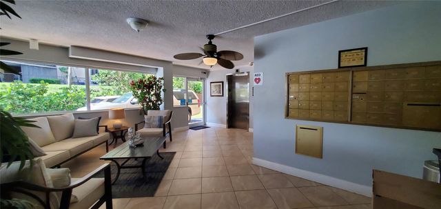 1161 Hillsboro Mile 506, Hillsboro Beach, FL 33062