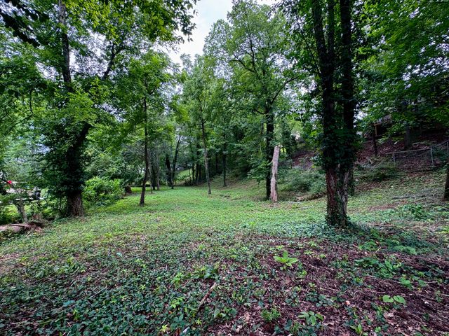 6733 Moss Lake Drive, Hixson, TN 37343