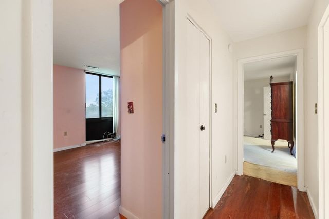 1008 Paradise Road 2J, Swampscott, MA 01907