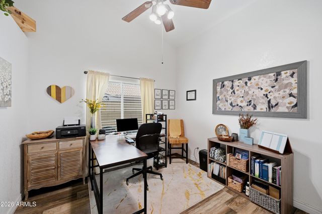 1091 S CROSSROADS Drive, Gilbert, AZ 85296
