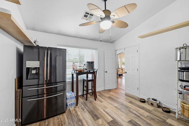 1091 S CROSSROADS Drive, Gilbert, AZ 85296