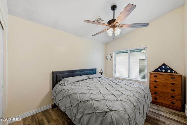 1091 S CROSSROADS Drive, Gilbert, AZ 85296