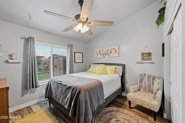 1091 S CROSSROADS Drive, Gilbert, AZ 85296