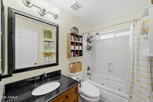 1091 S CROSSROADS Drive, Gilbert, AZ 85296