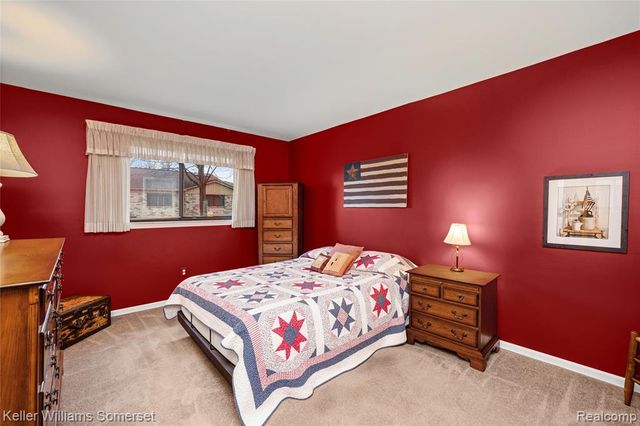 16999 Barbarosa Lane, Clinton Township, MI 48038