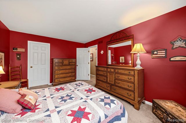 16999 Barbarosa Lane, Clinton Township, MI 48038