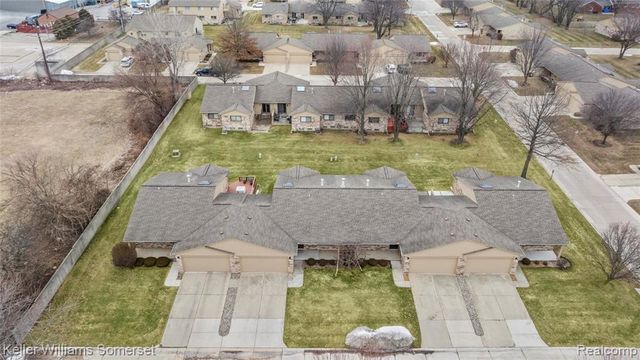 16999 Barbarosa Lane, Clinton Township, MI 48038