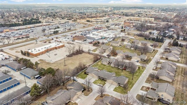 16999 Barbarosa Lane, Clinton Township, MI 48038