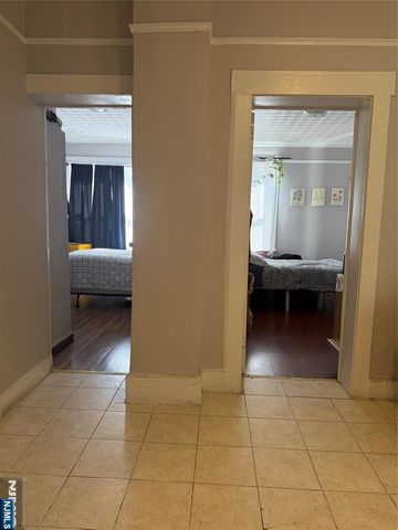 21 Summer Street, Lodi, NJ 07644