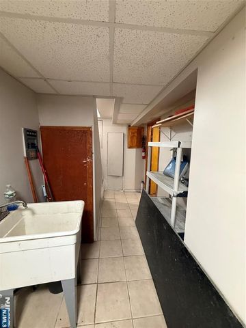 21 Summer Street, Lodi, NJ 07644