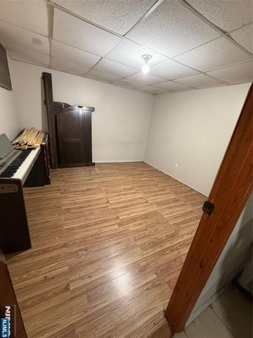 21 Summer Street, Lodi, NJ 07644