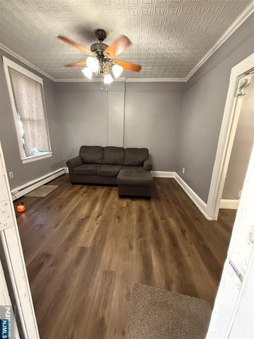 21 Summer Street, Lodi, NJ 07644