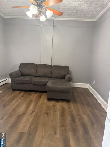 21 Summer Street, Lodi, NJ 07644