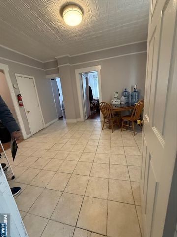 21 Summer Street, Lodi, NJ 07644