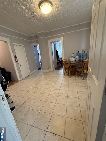 21 Summer Street, Lodi, NJ 07644