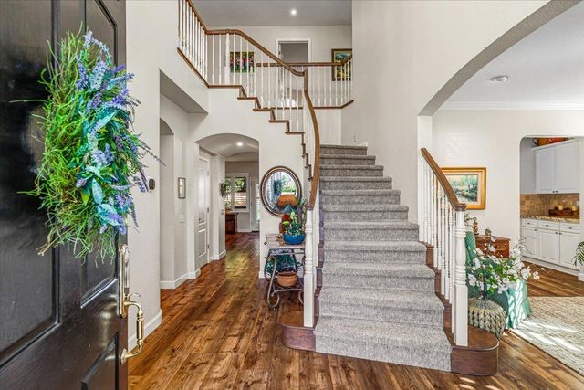 1738 Heirloom Ct, Modesto, CA 95357