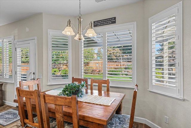 1738 Heirloom Ct, Modesto, CA 95357