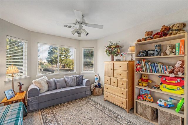 1738 Heirloom Ct, Modesto, CA 95357