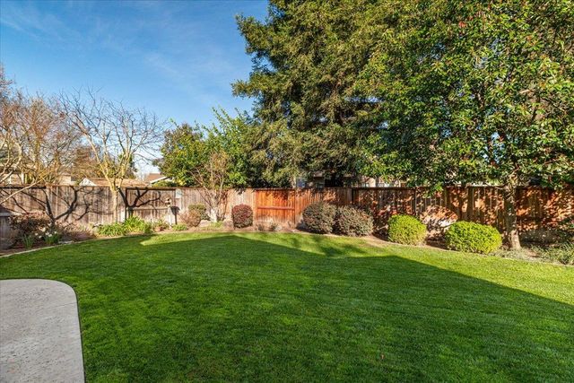 1738 Heirloom Ct, Modesto, CA 95357