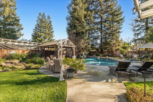 1738 Heirloom Ct, Modesto, CA 95357