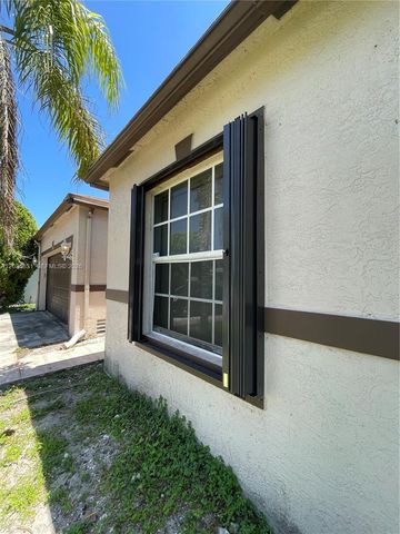2988 NW 7TH CT, Fort Lauderdale, FL 33311