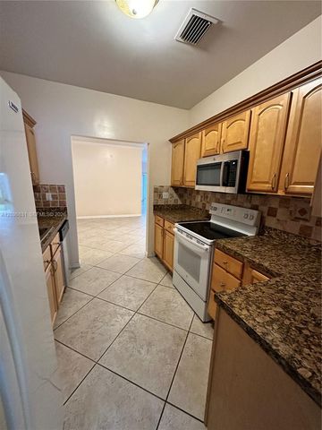 2988 NW 7TH CT, Fort Lauderdale, FL 33311