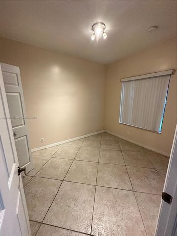 2988 NW 7TH CT, Fort Lauderdale, FL 33311