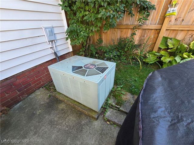 4414 Henritze Avenue, Cleveland, OH 44114