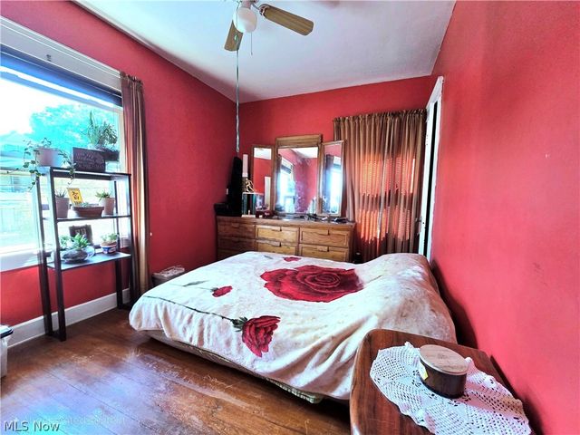 4414 Henritze Avenue, Cleveland, OH 44114