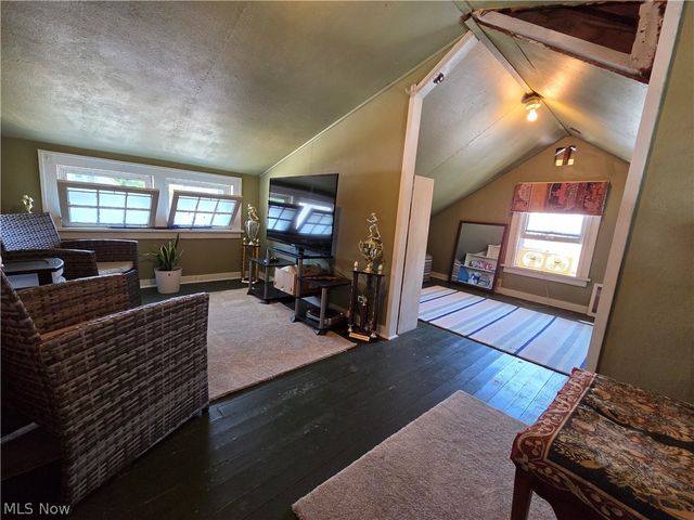 4414 Henritze Avenue, Cleveland, OH 44114