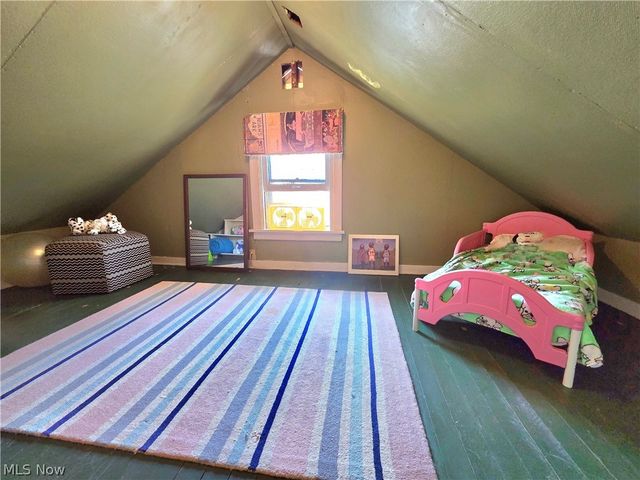 4414 Henritze Avenue, Cleveland, OH 44114