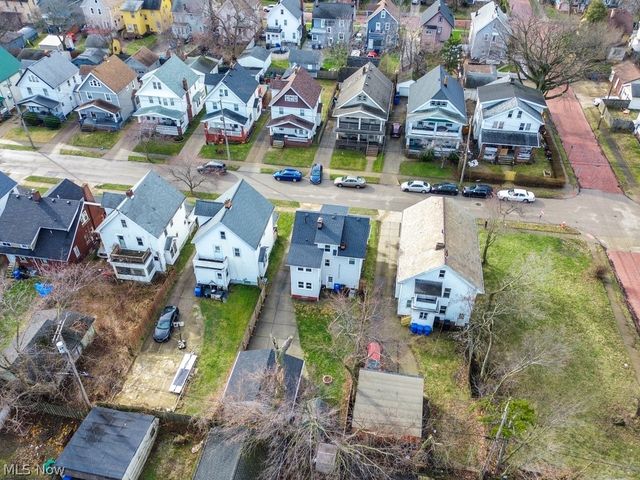 4414 Henritze Avenue, Cleveland, OH 44114