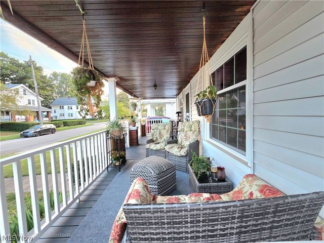 4414 Henritze Avenue, Cleveland, OH 44114