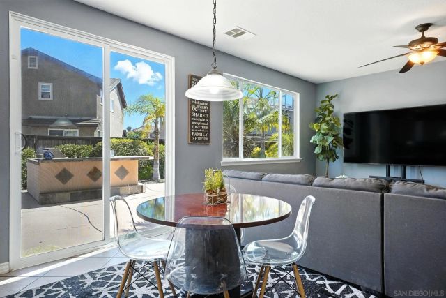 38200 Camarada Ln, Murrieta, CA 92563