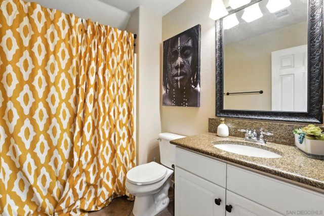 38200 Camarada Ln, Murrieta, CA 92563