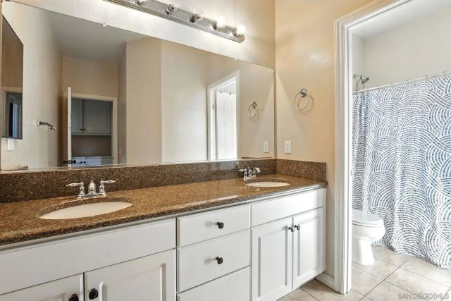 38200 Camarada Ln, Murrieta, CA 92563