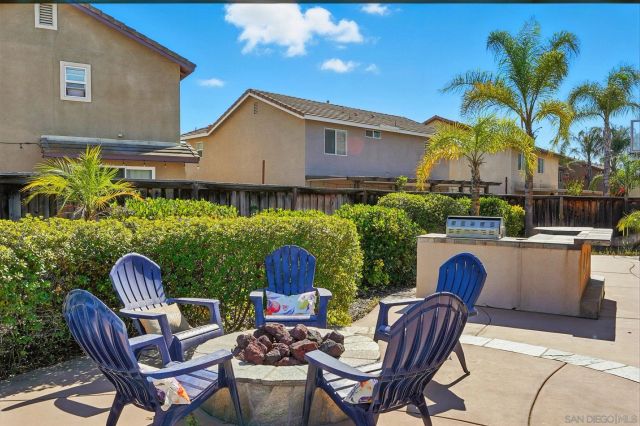 38200 Camarada Ln, Murrieta, CA 92563