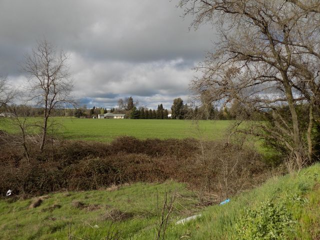 7480 Riverland Dr. Drive, Redding, CA 96002