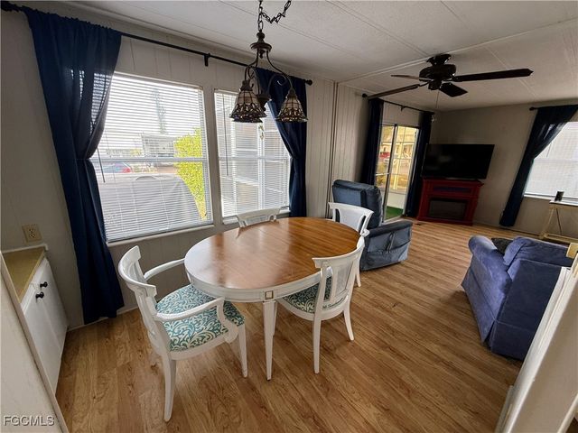 541 Freedom ST, North Fort Myers, FL 33917