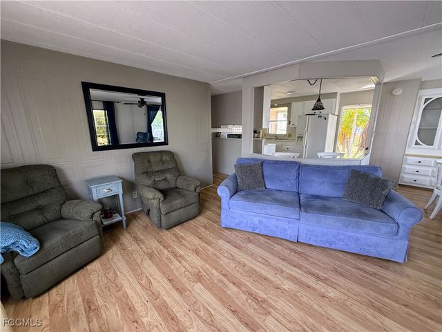 541 Freedom ST, North Fort Myers, FL 33917