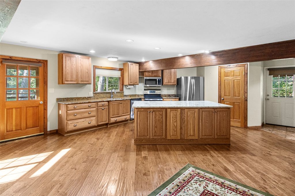1010 Kelley Road, Columbia Falls, MT 59912 photo 1