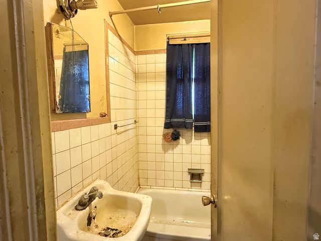 3831 ORCHARD AVE, Ogden, UT 84403