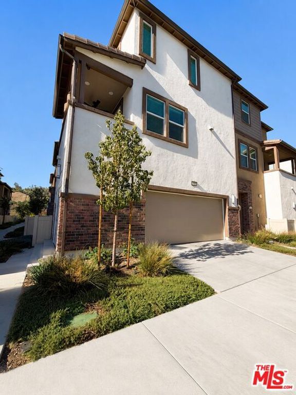 1525 Stratus Drive, Pomona, CA 91768
