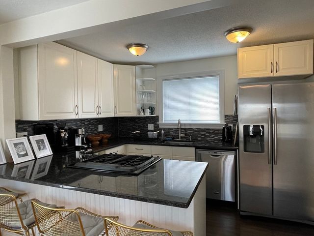 18 Gould St. 2, Wakefield, MA 01880