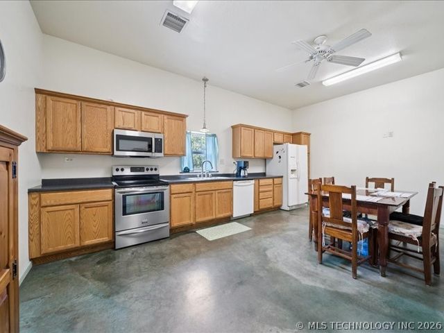 4127 New Prue Road, Sand Springs, OK 74063