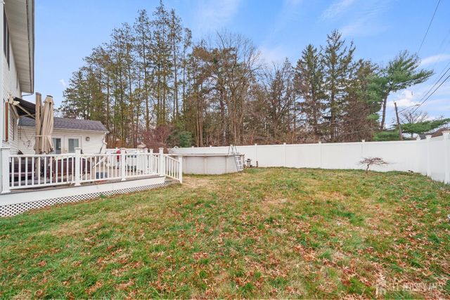 2 Cherbar Court, Colonia, NJ 07067