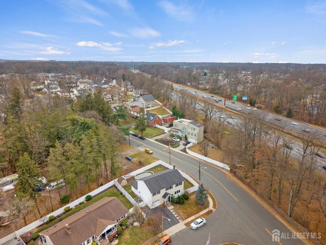 2 Cherbar Court, Colonia, NJ 07067