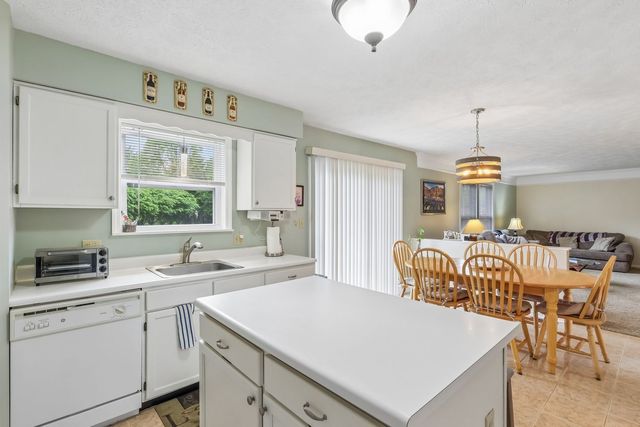301 Holly Ridge DRIVE, Shaler, PA 15116