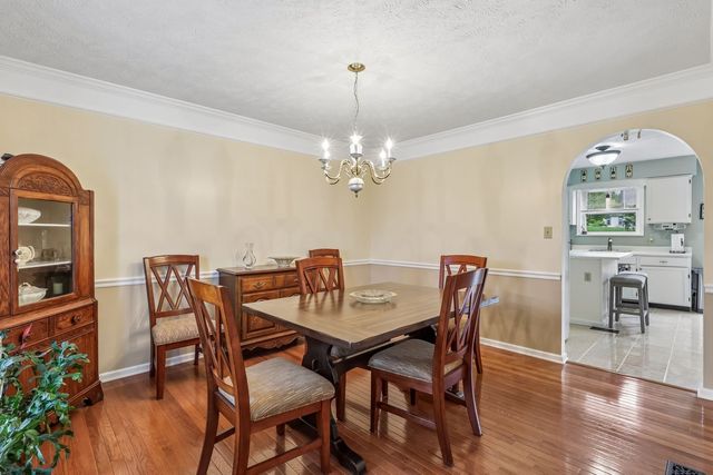 301 Holly Ridge DRIVE, Shaler, PA 15116